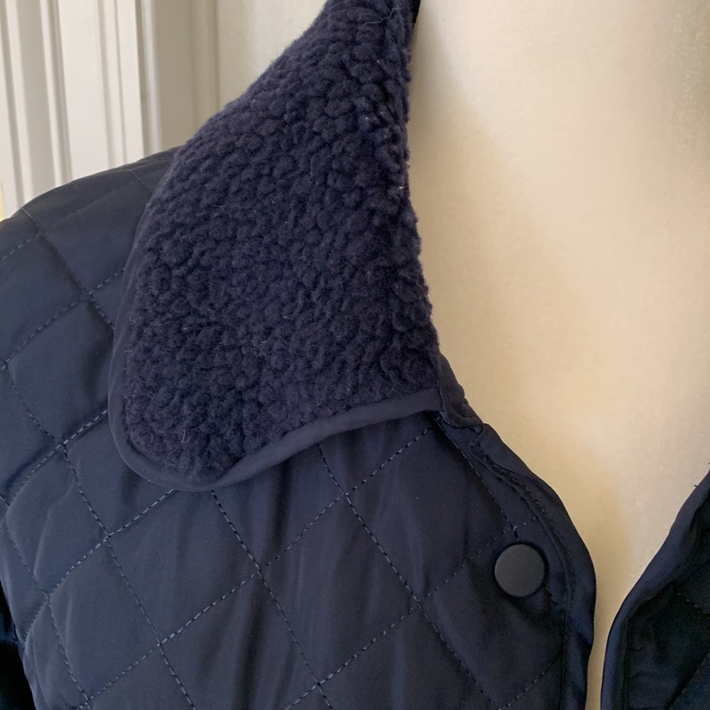 EUC. Quilted jacket with Sherpa lined collar - Picture 3 of 4